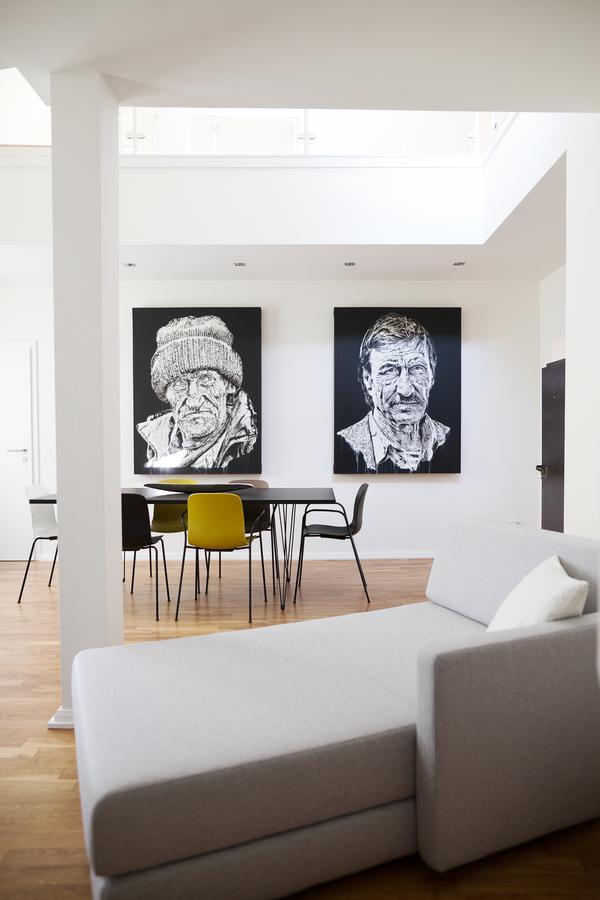 B-Boardinghouse Aparthotel Dusseldorf Ngoại thất bức ảnh