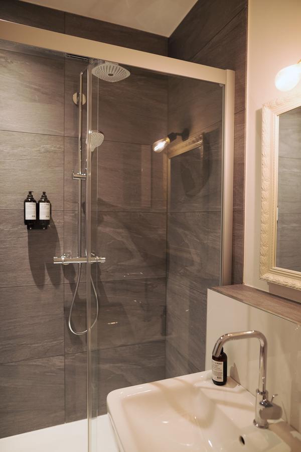 B-Boardinghouse Aparthotel Dusseldorf Ngoại thất bức ảnh