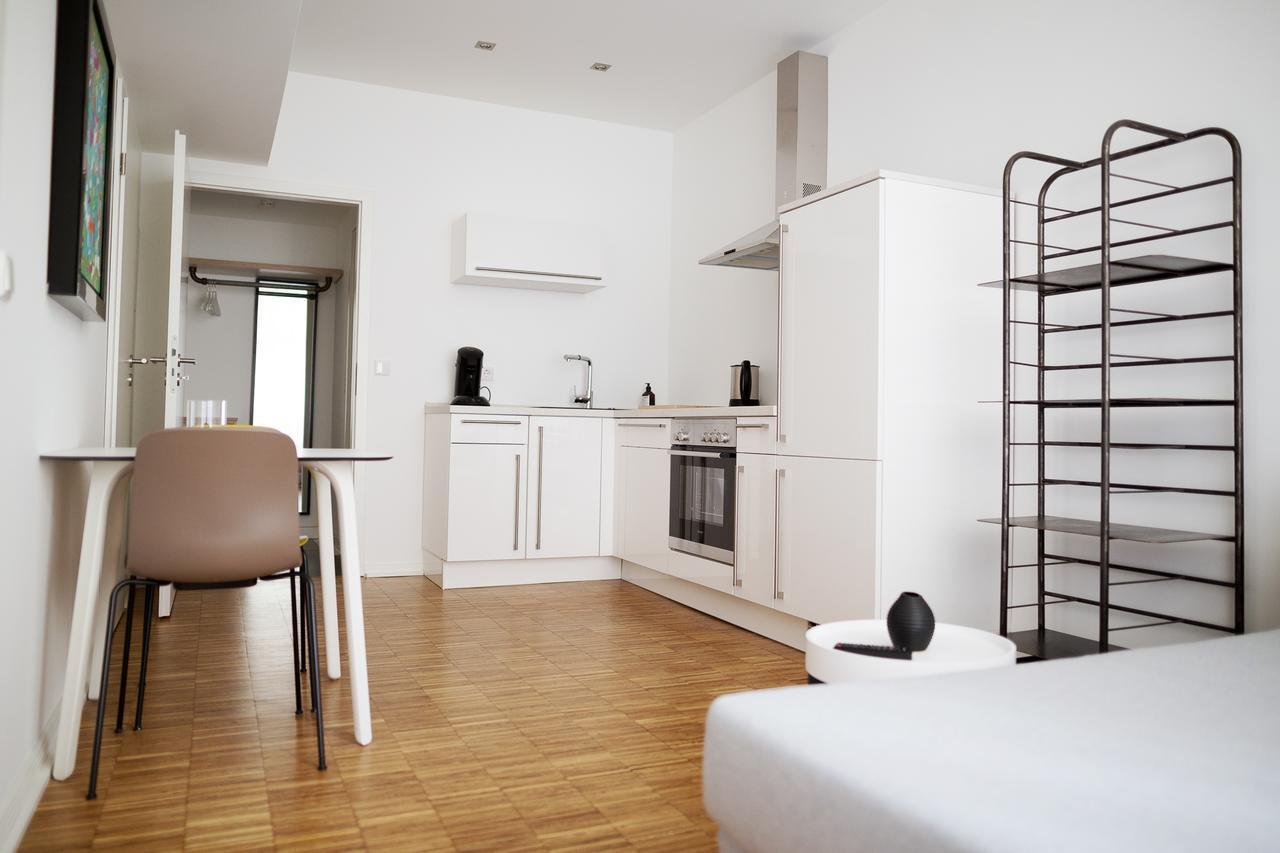 B-Boardinghouse Aparthotel Dusseldorf Ngoại thất bức ảnh