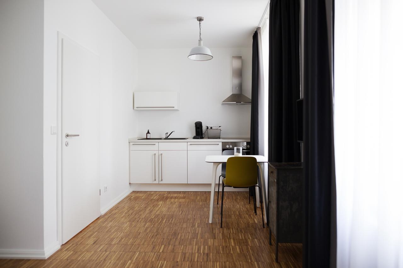B-Boardinghouse Aparthotel Dusseldorf Ngoại thất bức ảnh
