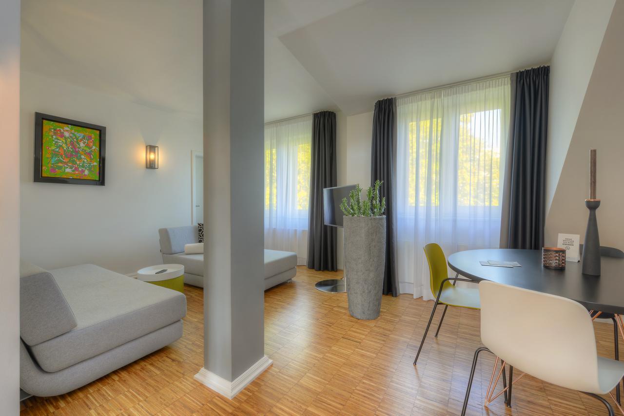 B-Boardinghouse Aparthotel Dusseldorf Ngoại thất bức ảnh