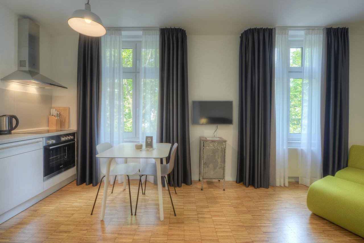 B-Boardinghouse Aparthotel Dusseldorf Ngoại thất bức ảnh